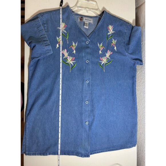 Passion-I Denim Short Sleeve Shirt with Floral & Hummingbird Design Size M - Picture 5 of 7